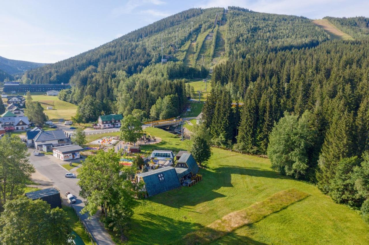 Hotel Skicentrum Harrachov Kültér fotó